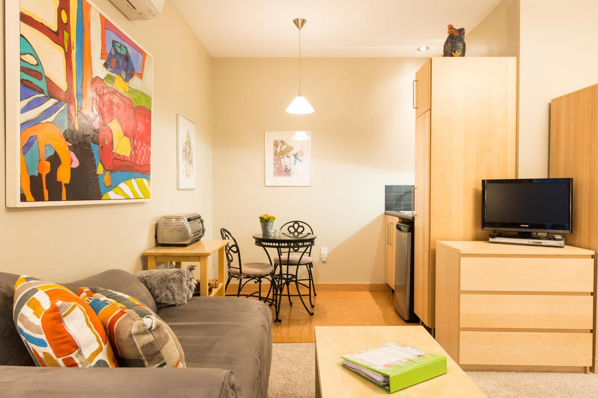 Cormier'S Studio Guest Suites เพนทิกตัน ภายนอก รูปภาพ