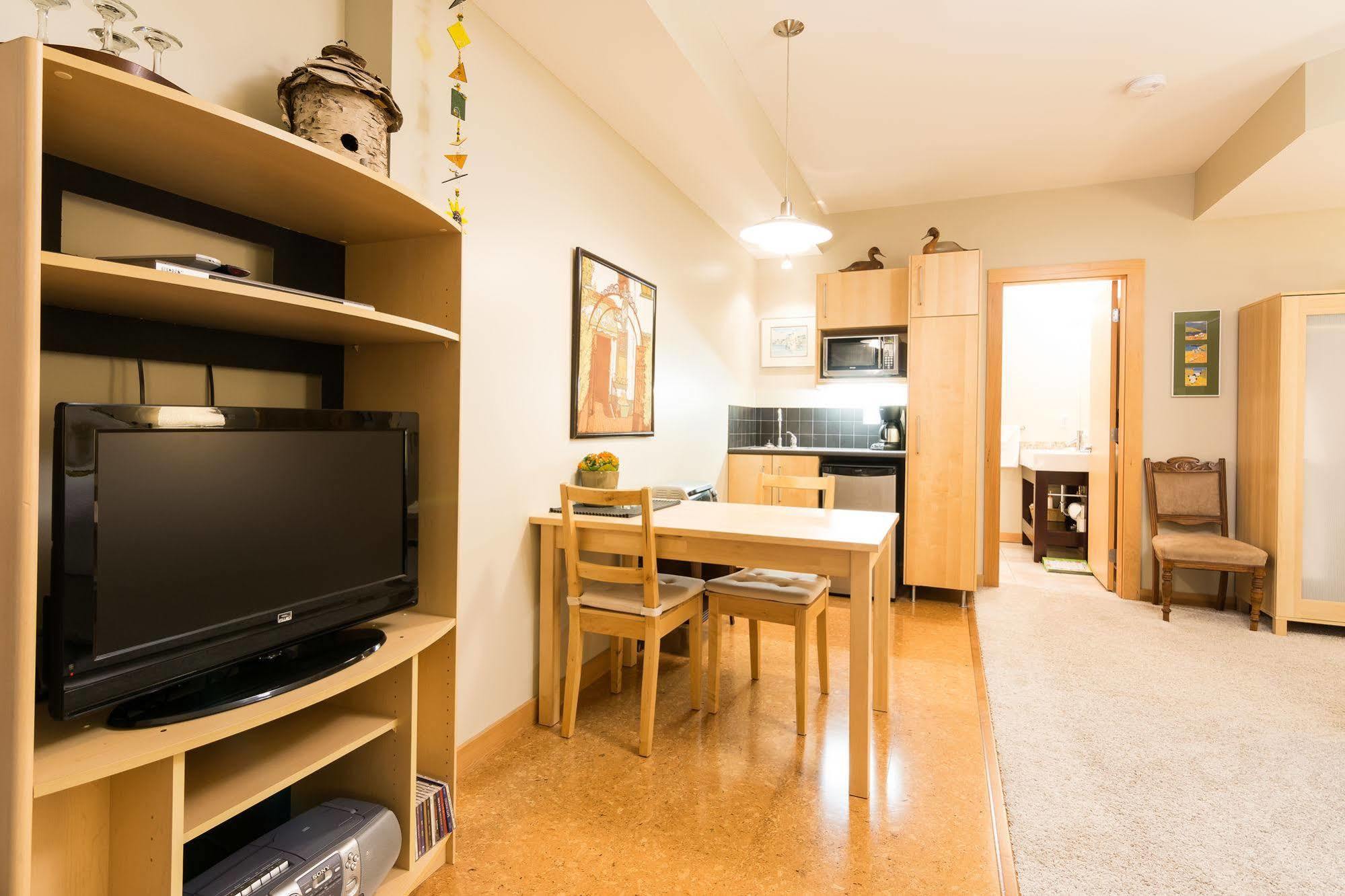 Cormier'S Studio Guest Suites เพนทิกตัน ภายนอก รูปภาพ